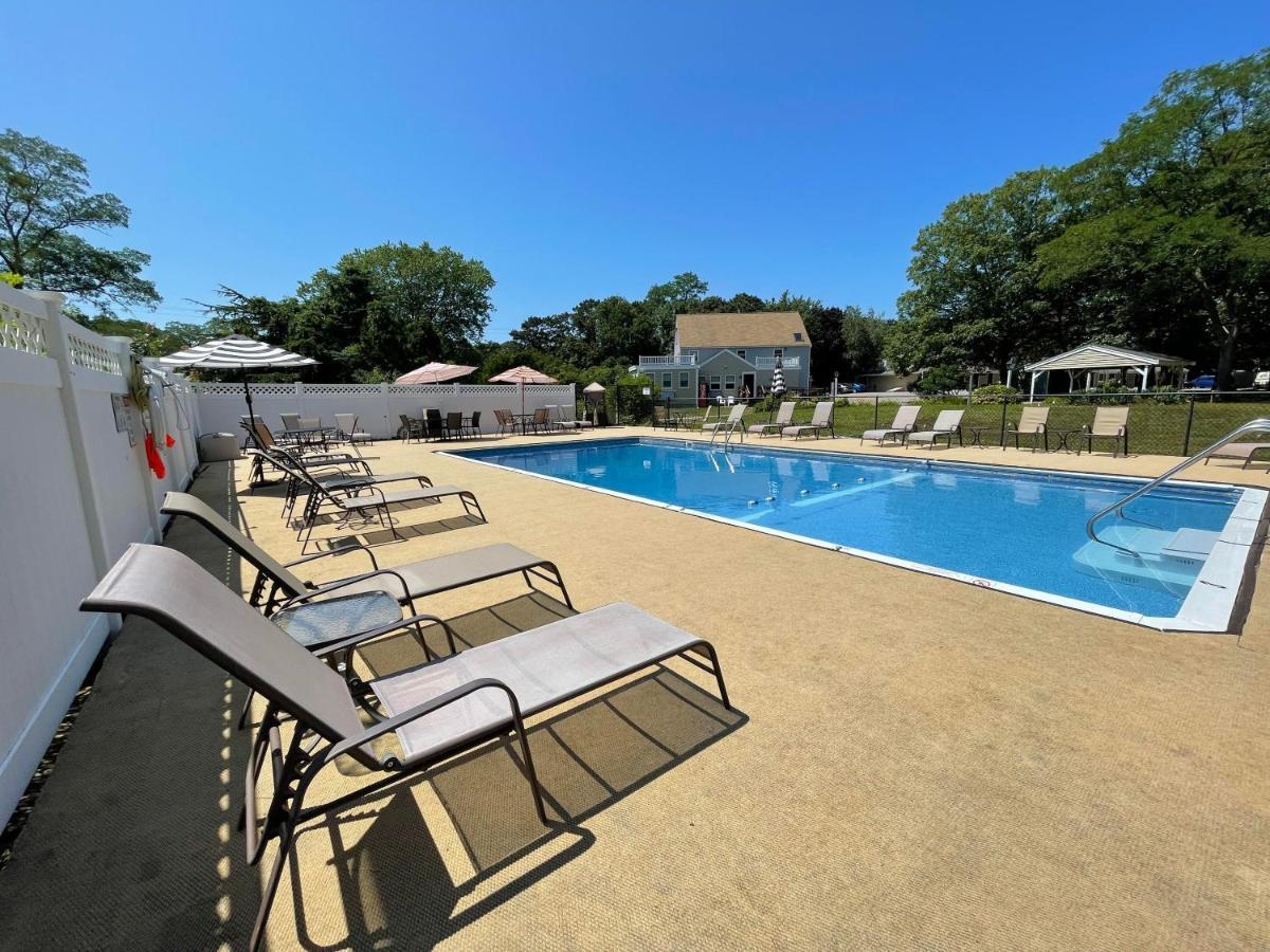 Viking Shores Motor Motel 2*
